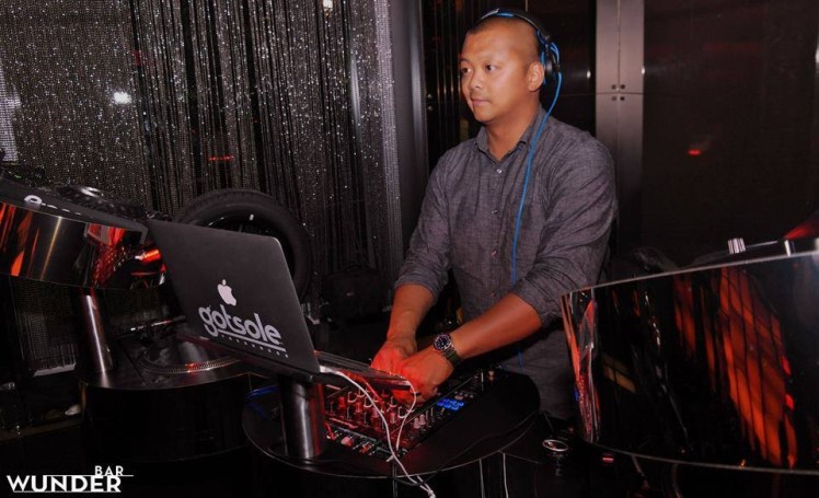 Toddy Flores Wunderbar W Hotel