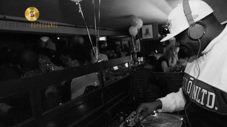 Godfather D - Behind Closed Doors - En Cachette